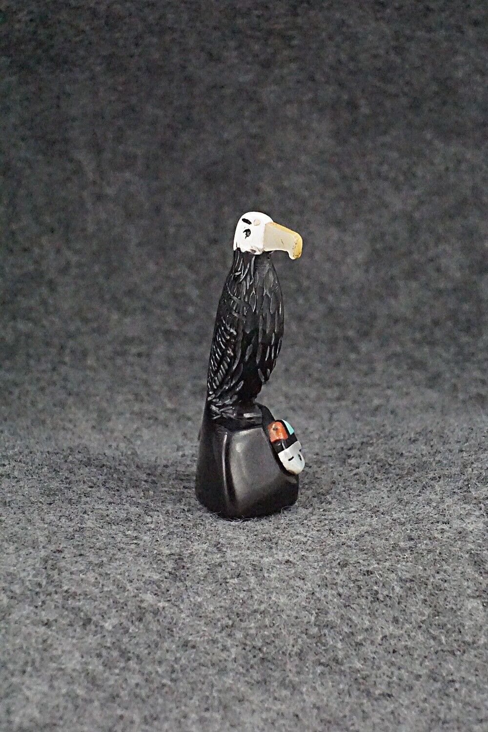 Eagle Zuni Fetish Carving - Darrin Boone