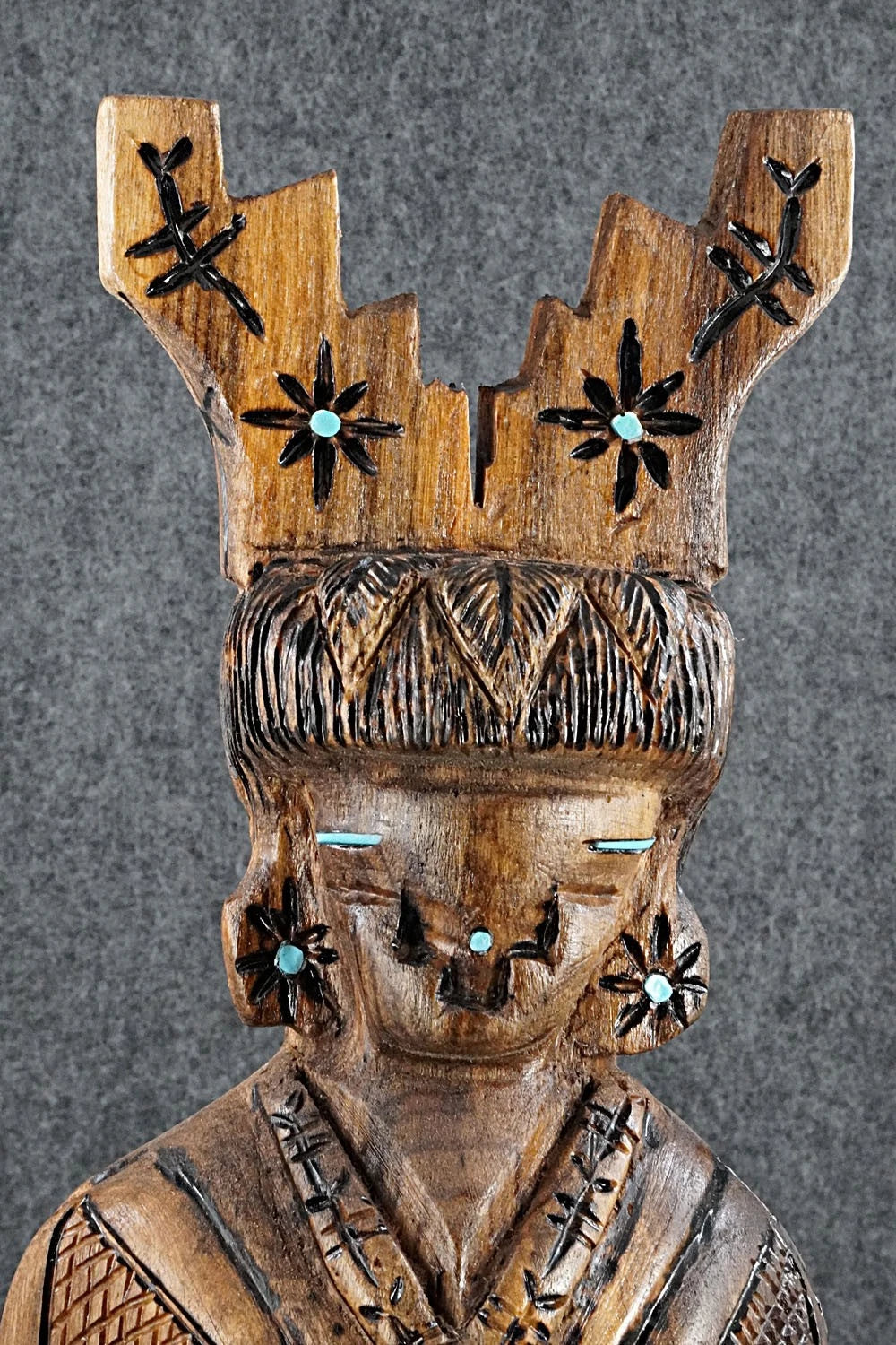 Corn Maiden Zuni Fetish Carving - Tony Mackel