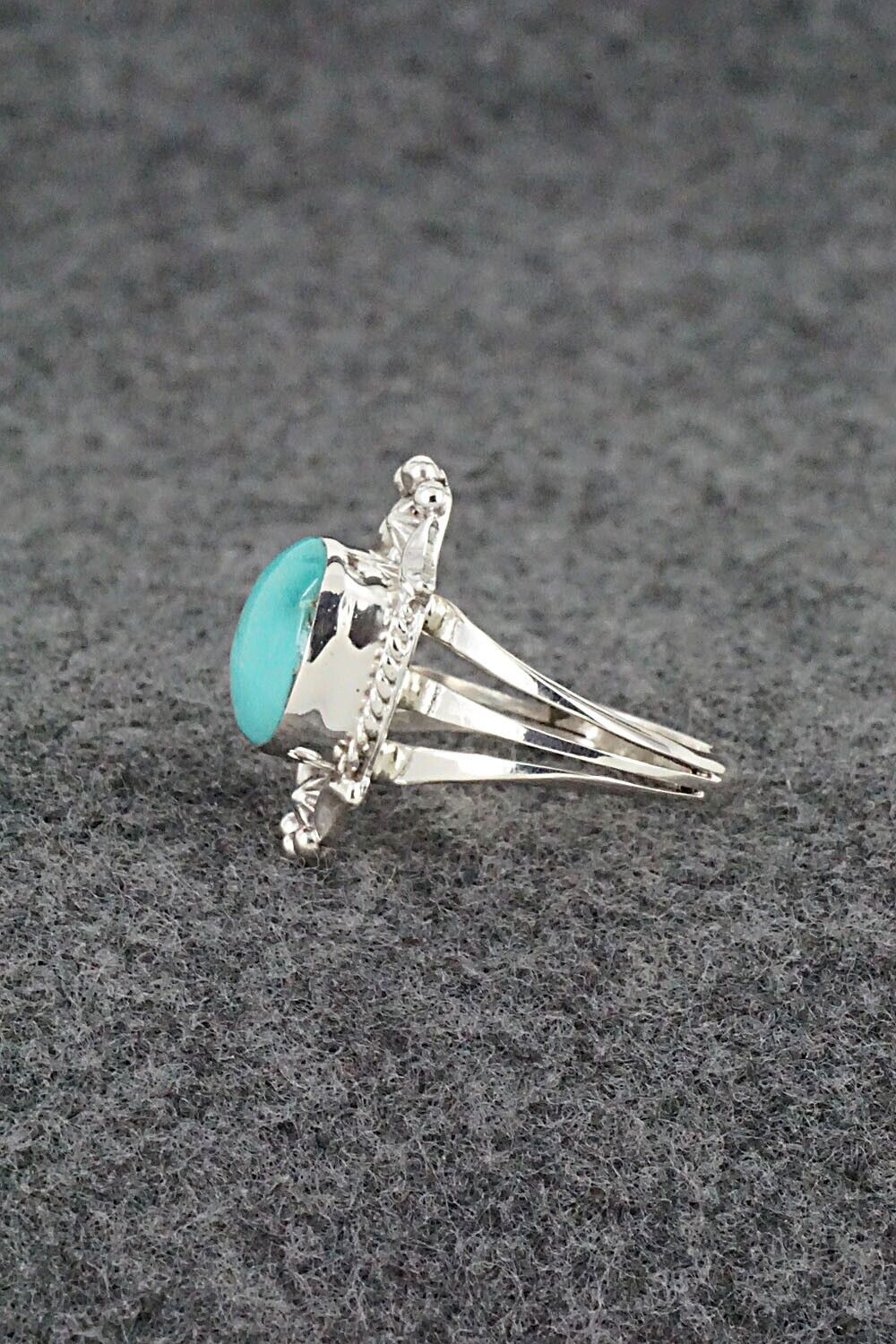 Turquoise & Sterling Silver Ring - Theresa Smith - Size 7