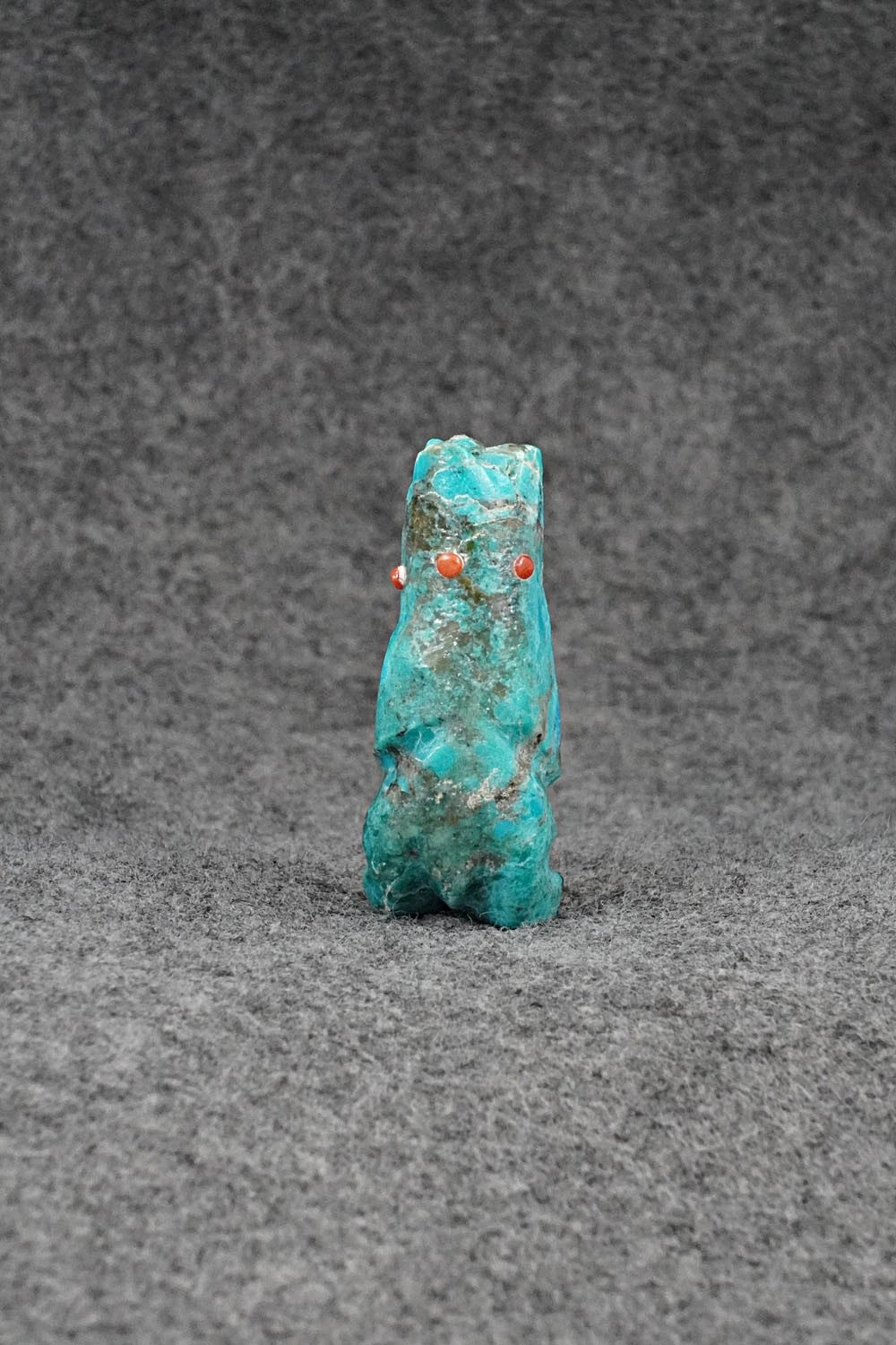 Bear Zuni Fetish Carving - Claudia Peina