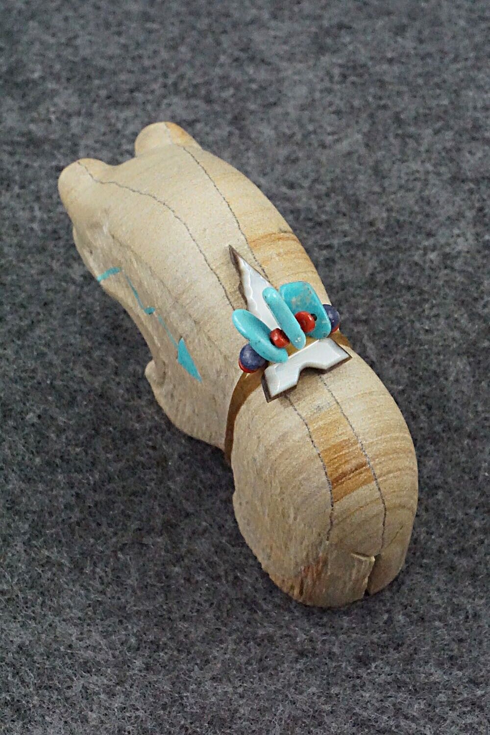 Bear Zuni Fetish Carving - Douglas Martza