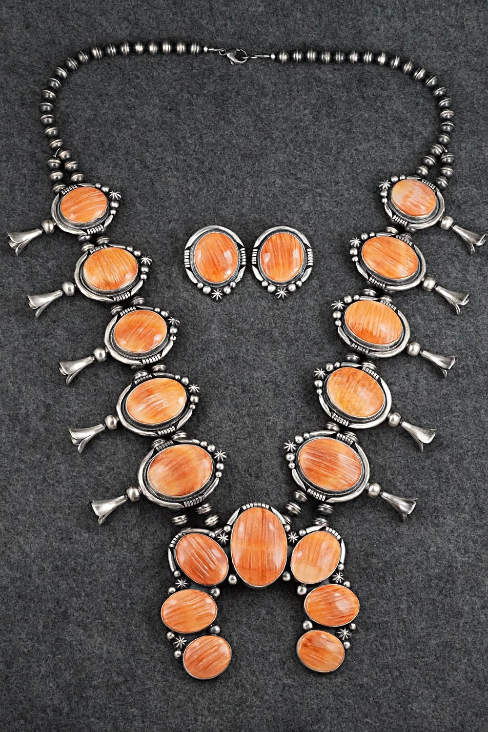 Spiny Oyster & Sterling Silver Squash Blossom Set - Paul Livingston