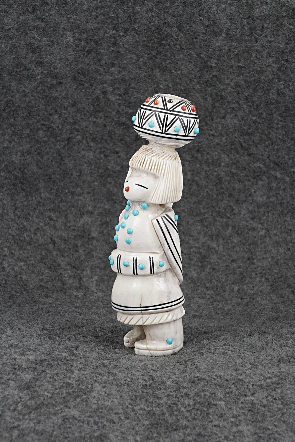 Ola Maiden Zuni Fetish Carving - Claudia Peina