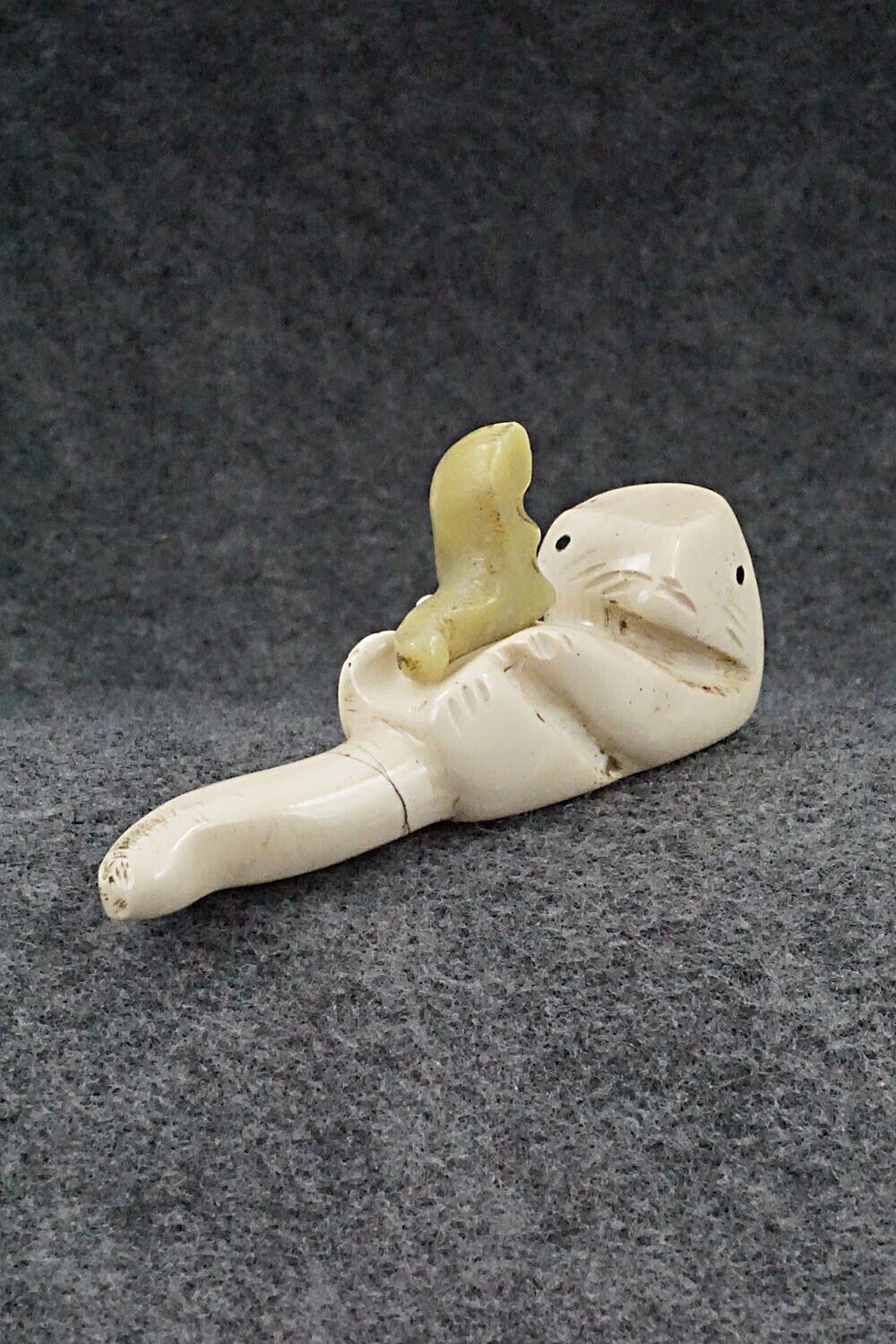 Otter with Cub Zuni Fetish Carving - Justin Red Elk