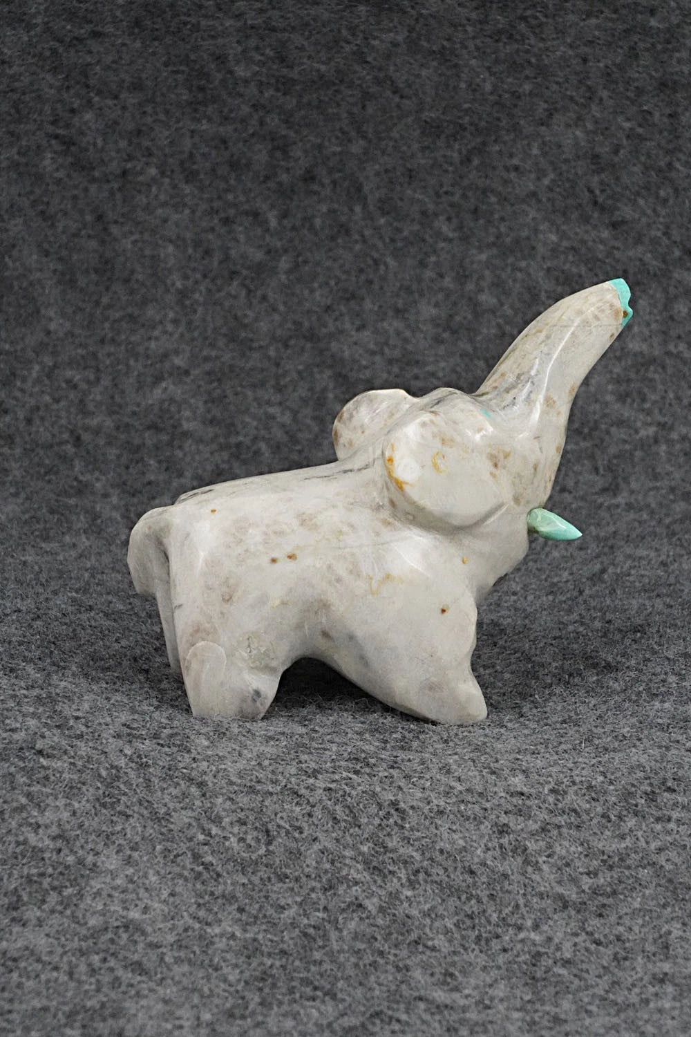 Elephant Zuni Fetish Carving - Enrike Leekya