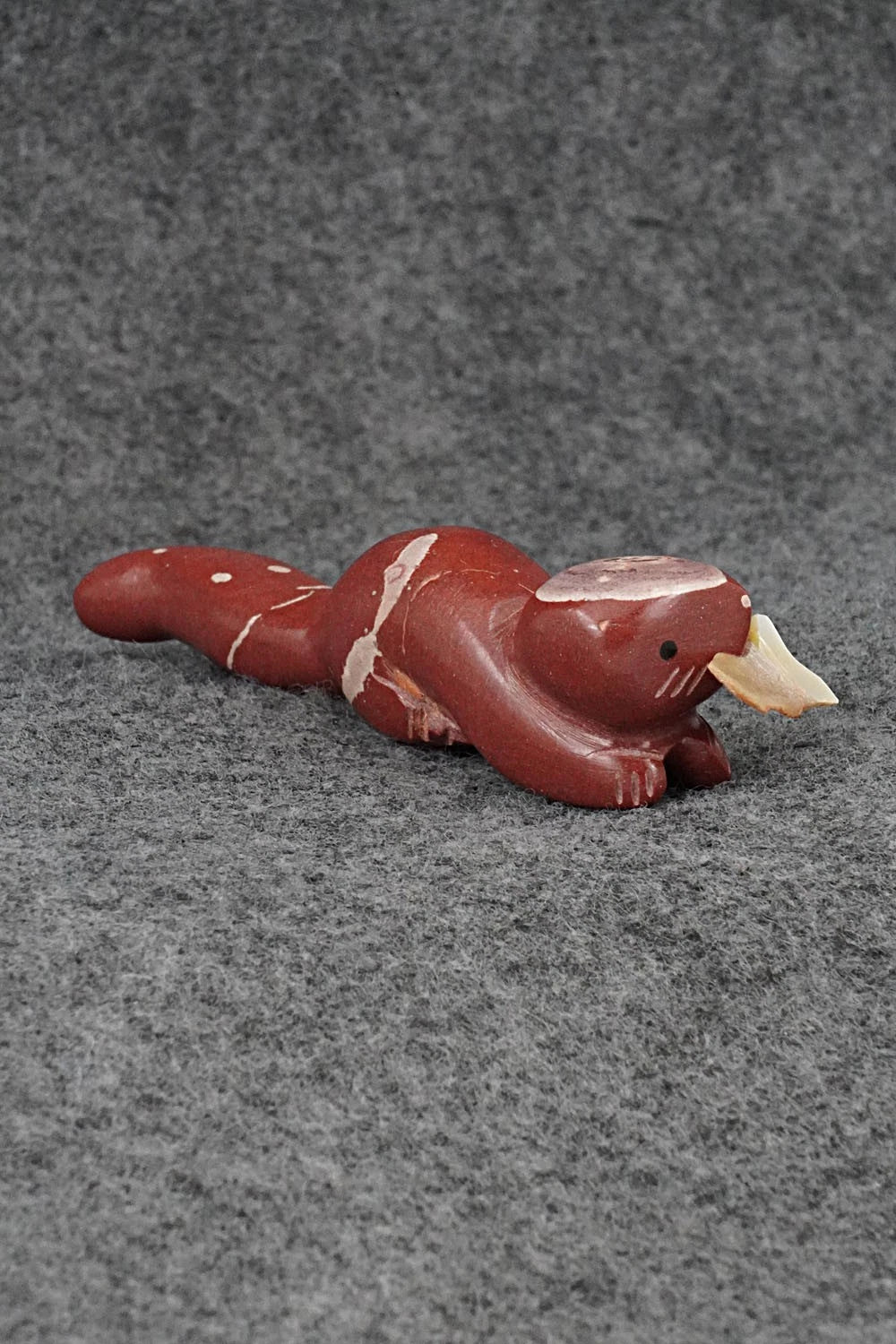 Otter Zuni Fetish Carving - Justin Red Elk