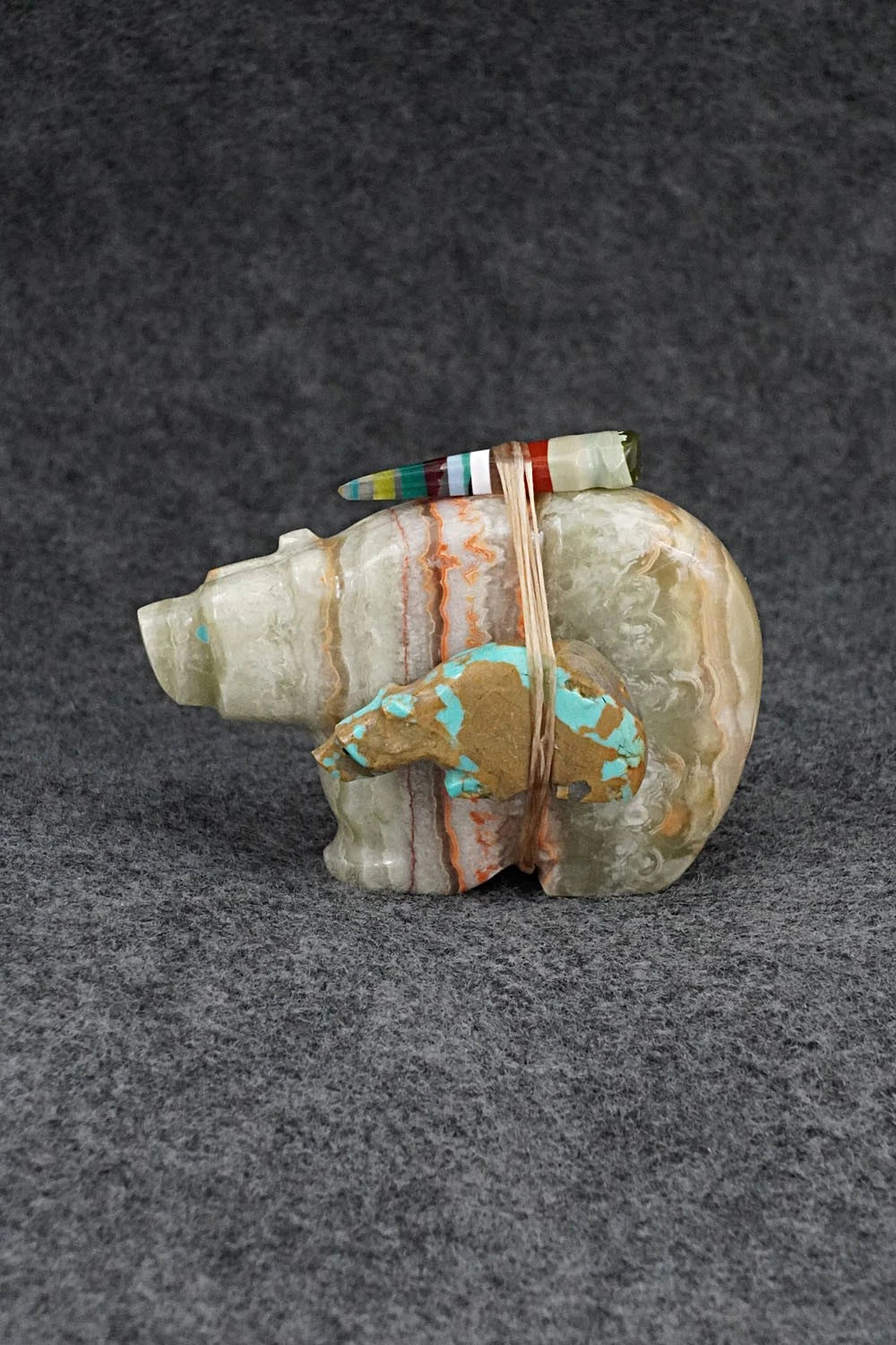 Bear Zuni Fetish Carving - Farlan & Paulette Quam