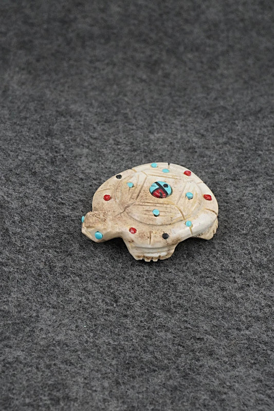 Turtle Zuni Fetish Carving - Danette Laate