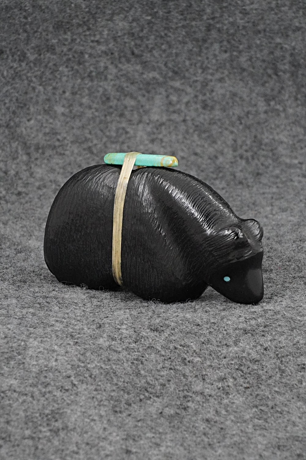 Bear Zuni Fetish Carving - Herbert Halate