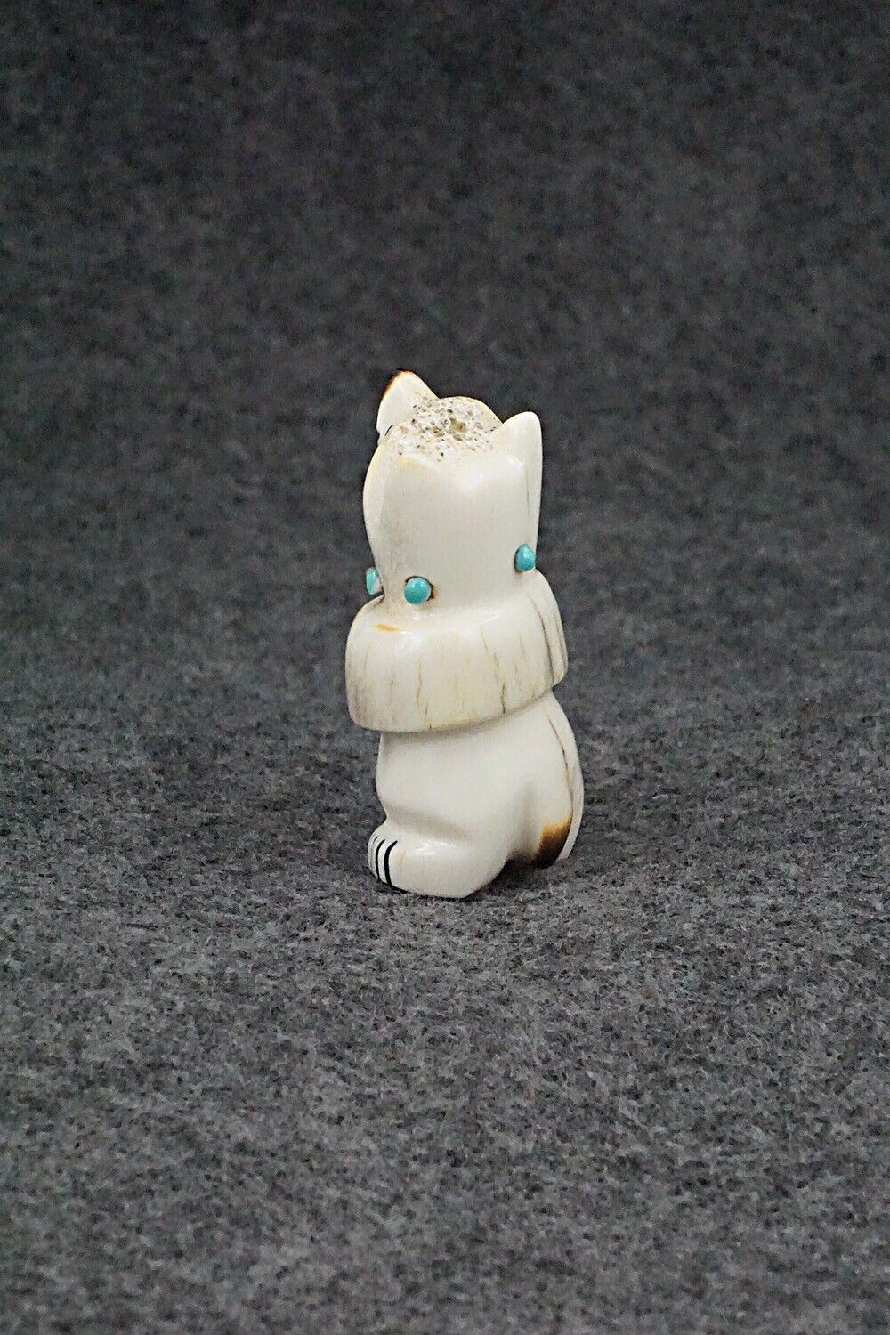Bear Zuni Fetish Carving - Claudia Peina