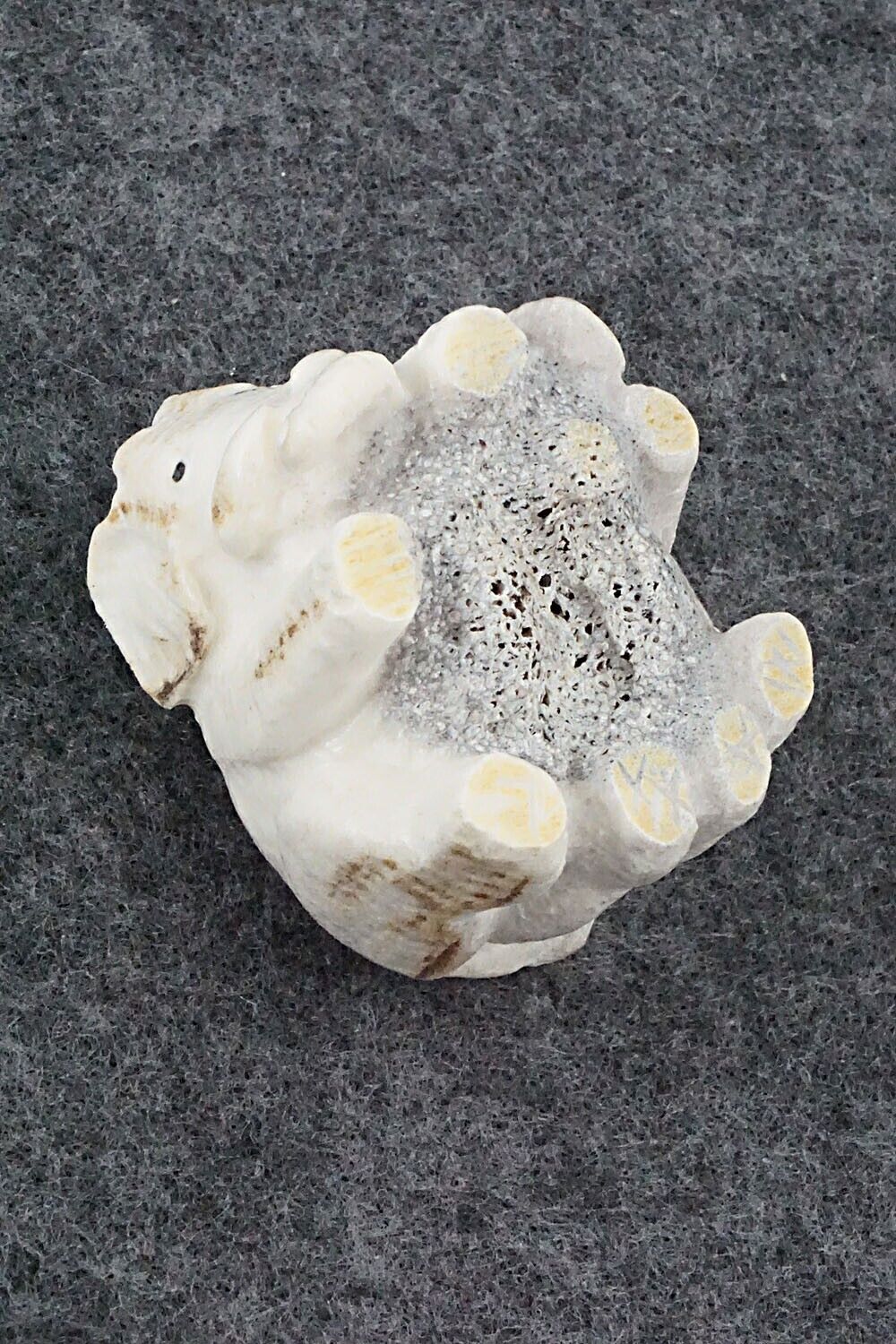 Elephants Zuni Fetish Carving - Maxx Laate