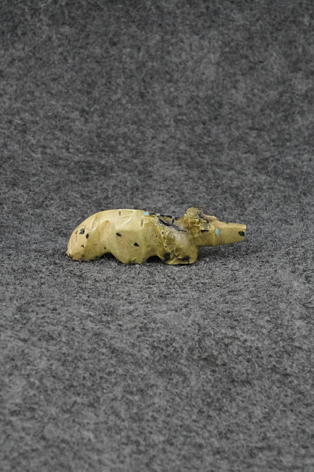 Bear Zuni Fetish Carving - Brandon Phillips