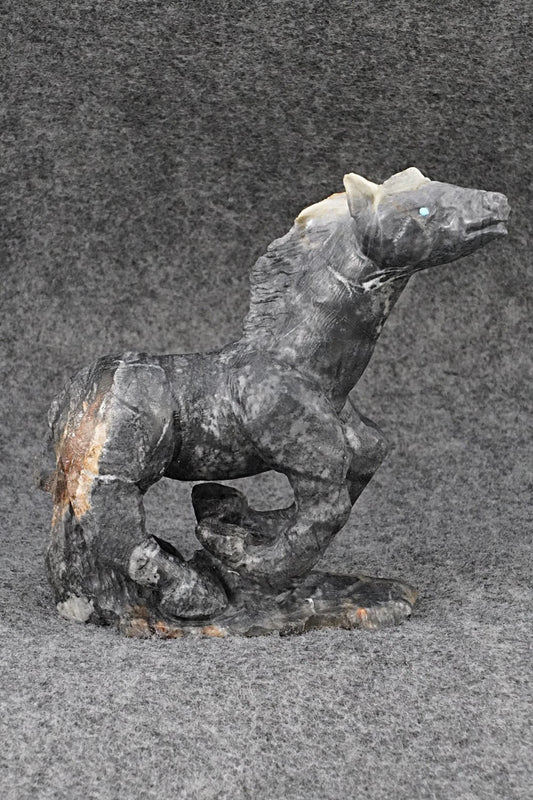 Horse Zuni Fetish Carving - Herbert Him Jr.