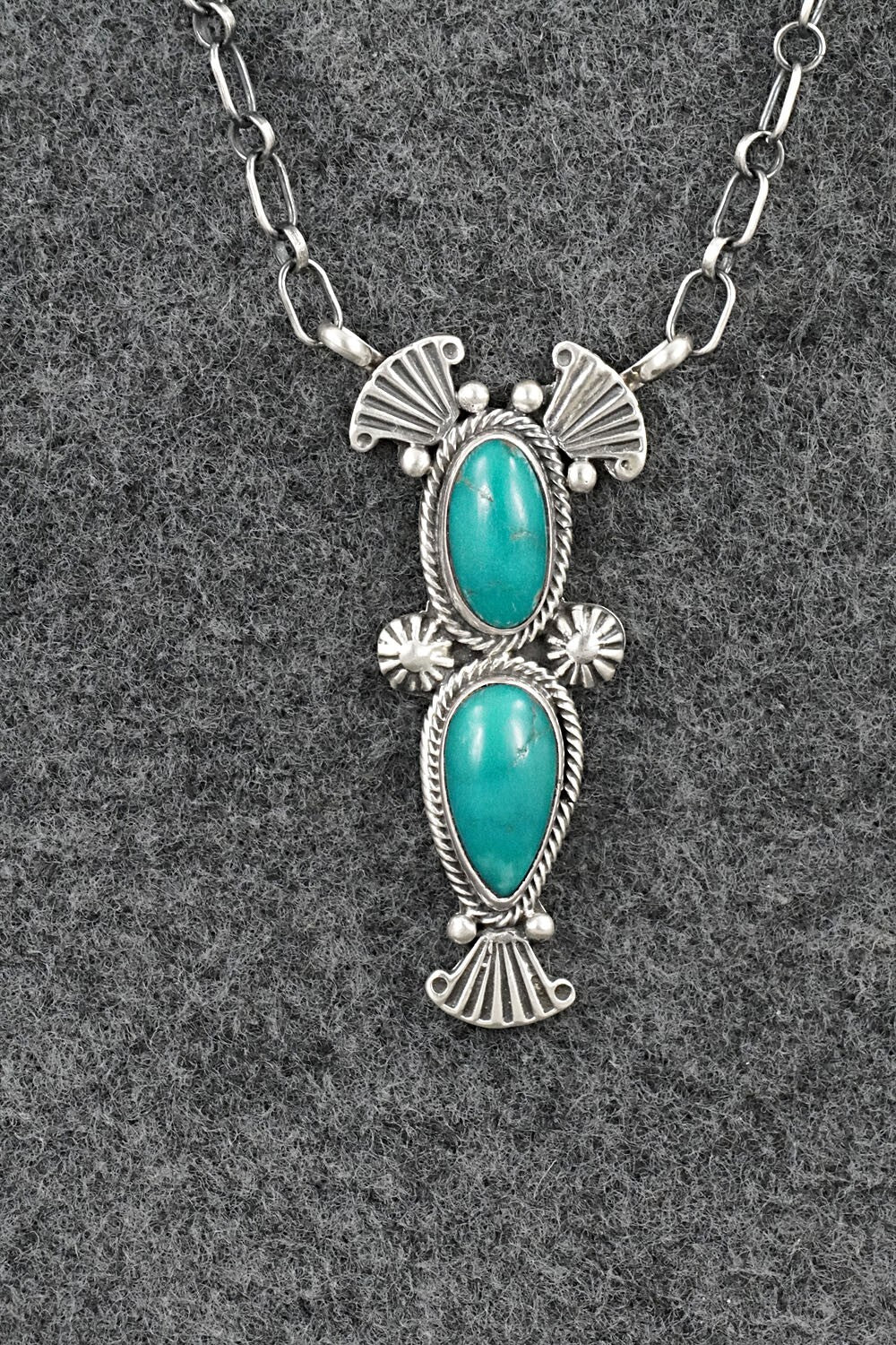 Turquoise & Sterling Silver Necklace - Verley Betone