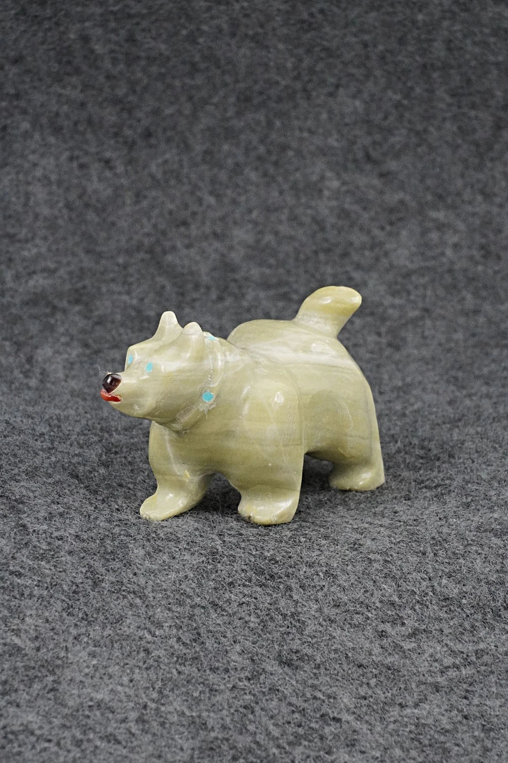 Dog Zuni Fetish Carving - Freddie Leekya