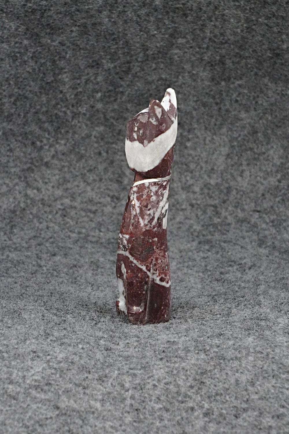 Cat Zuni Fetish Carving - Kenny Chavez