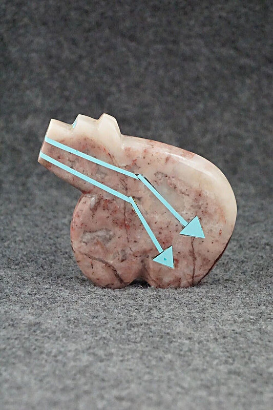 Bear Zuni Fetish Carving - Bernard Laiwakete