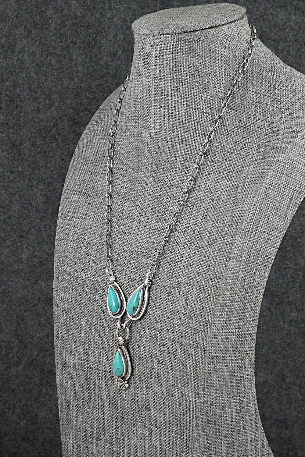 Turquoise & Sterling Silver Necklace - Verley Betone