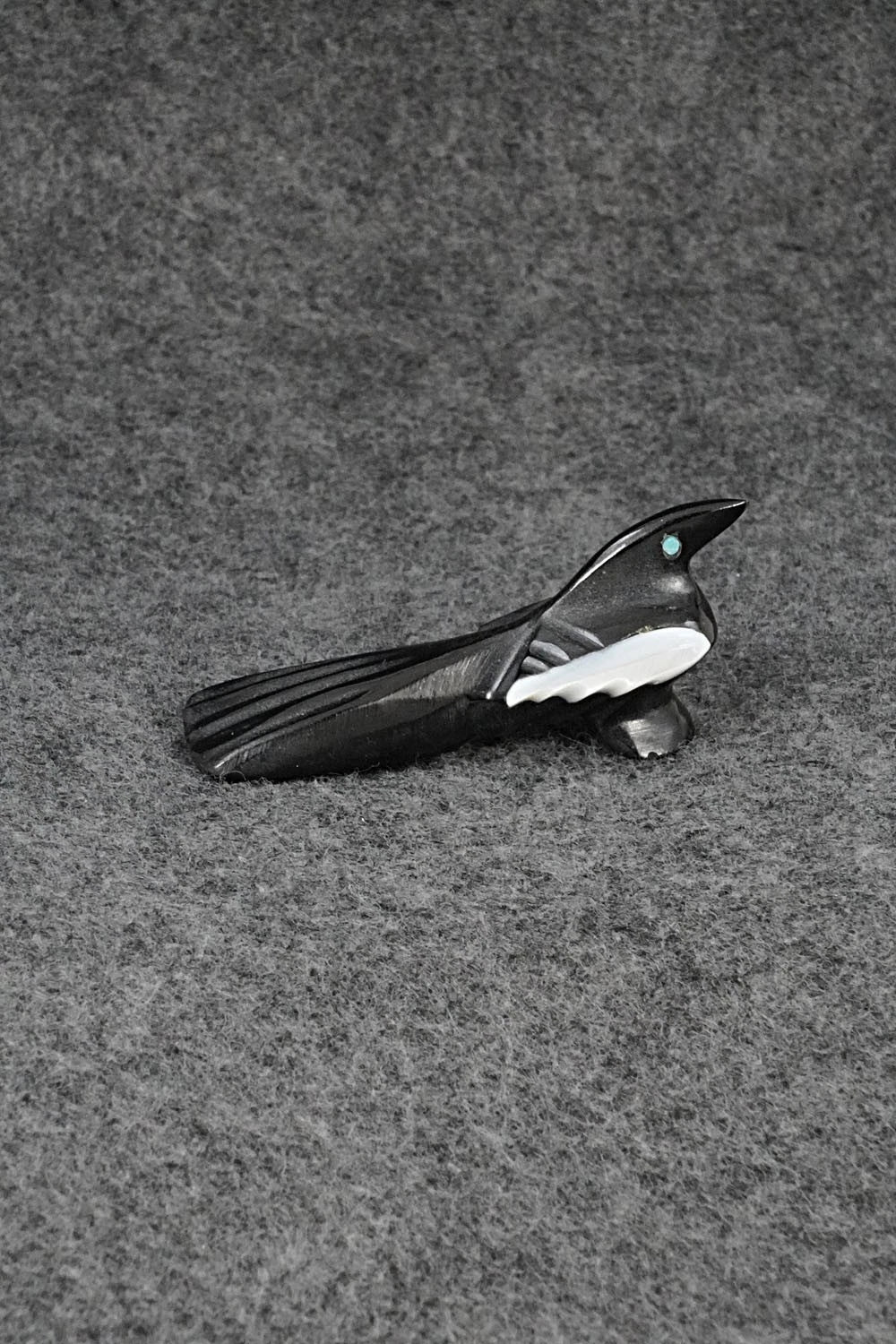 Bird Zuni Fetish Carving - Calvert Bowannie