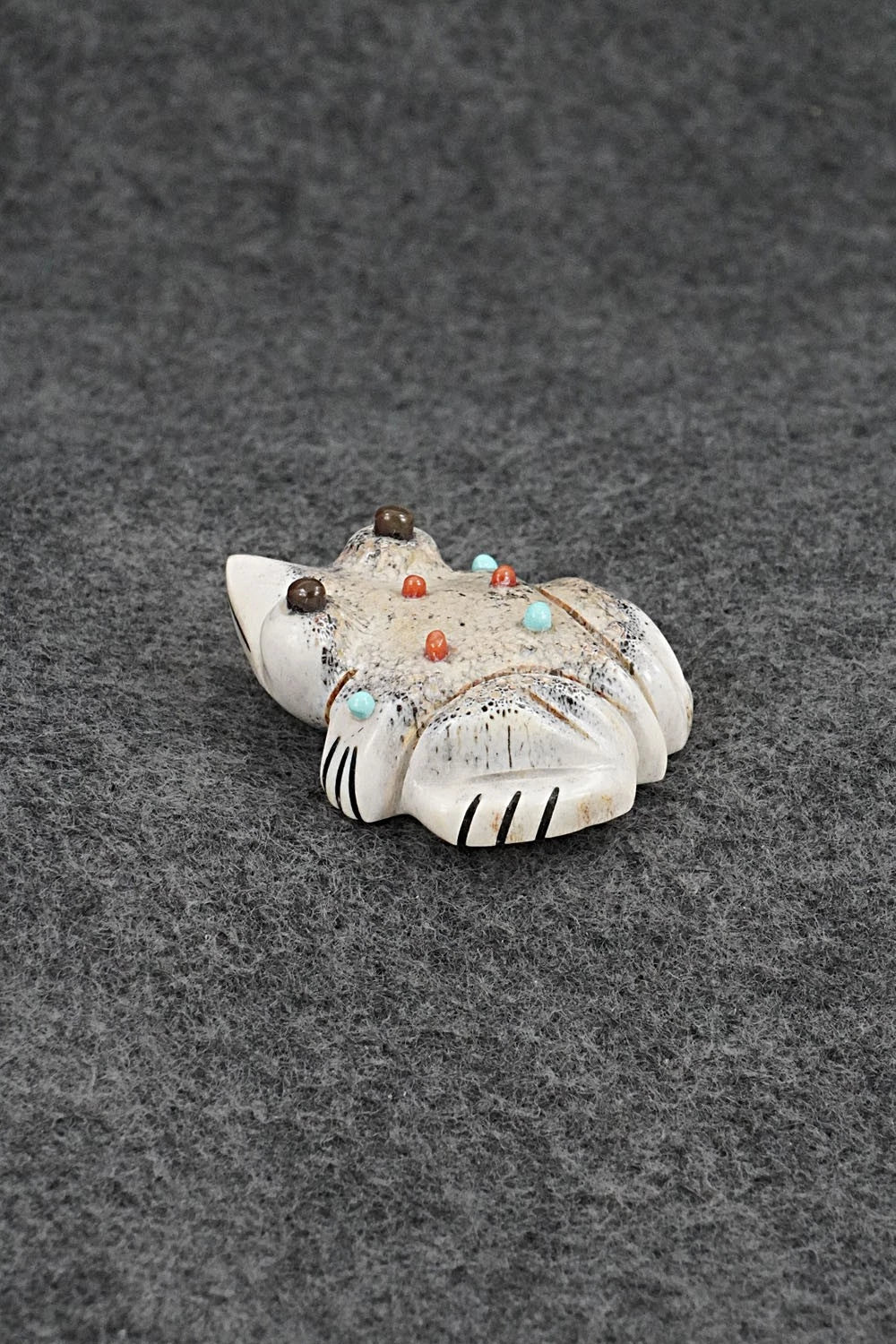 Frog Zuni Fetish Carving - Claudia Peina