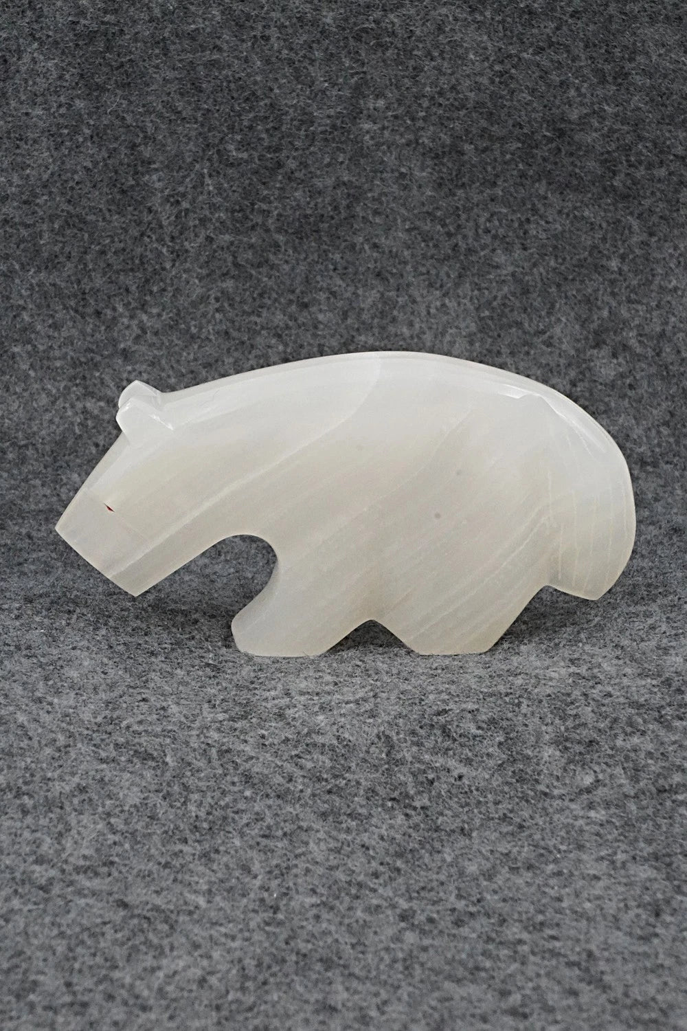 Wolf Zuni Fetish Carving - Kenric Laiwakete