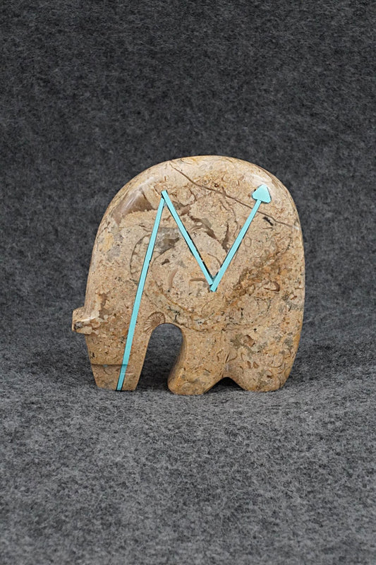 Bear Zuni Fetish Carving - Kenric Laiwakete