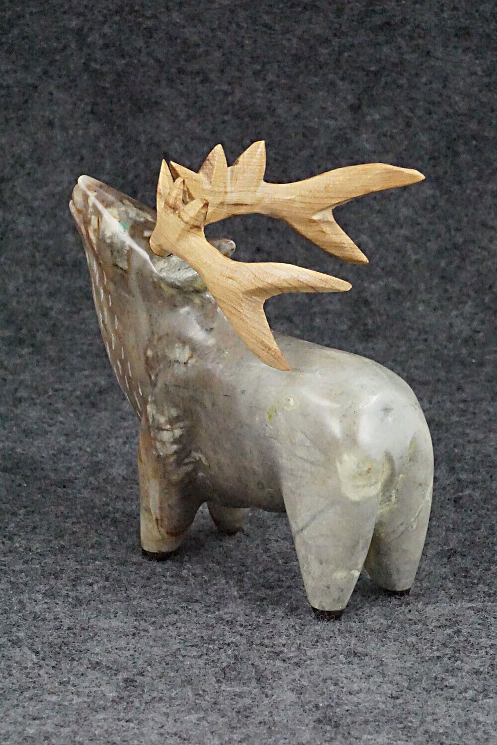 Elk Zuni Fetish Carving - Enrike Leekya