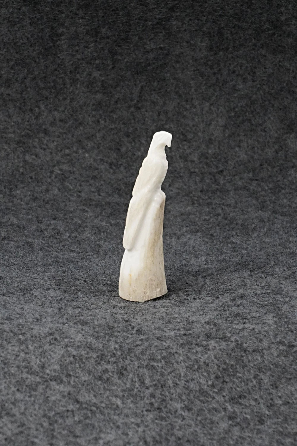 Eagle Zuni Fetish Carving - Maxx Laate