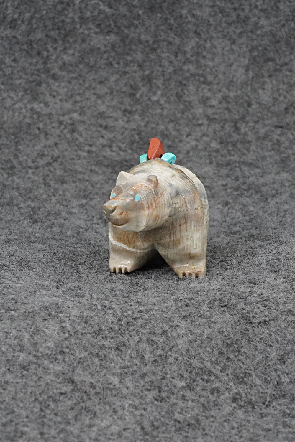 Bear Zuni Fetish Carving - Farlan & Paulette Quam
