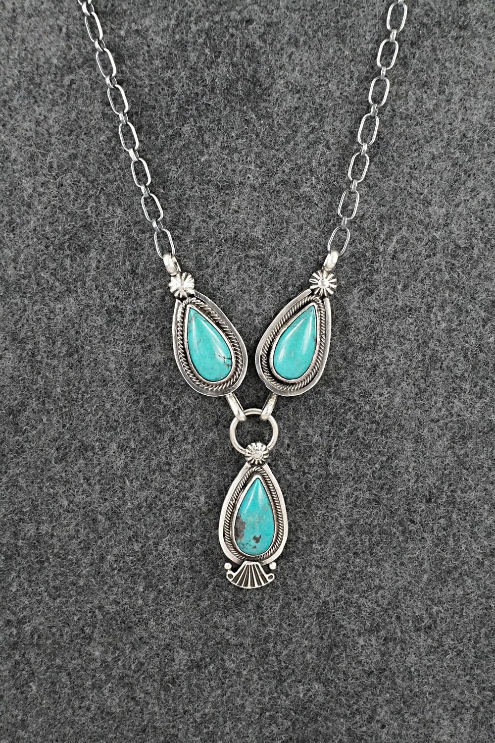 Turquoise & Sterling Silver Necklace - Verley Betone