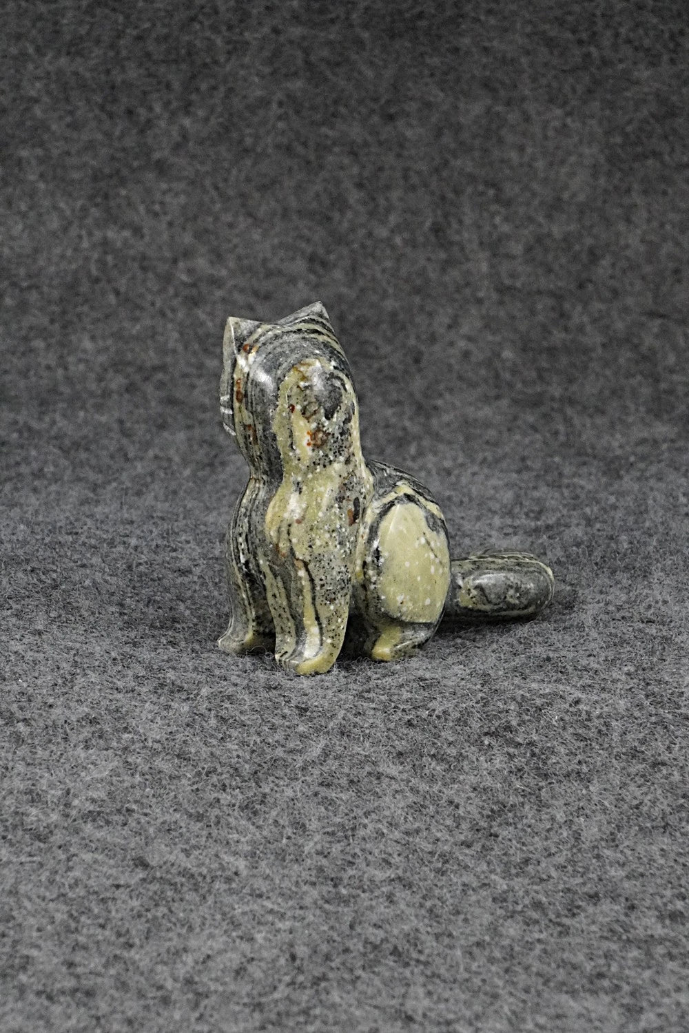 Cat Zuni Fetish Carving - Rosella Soseeah