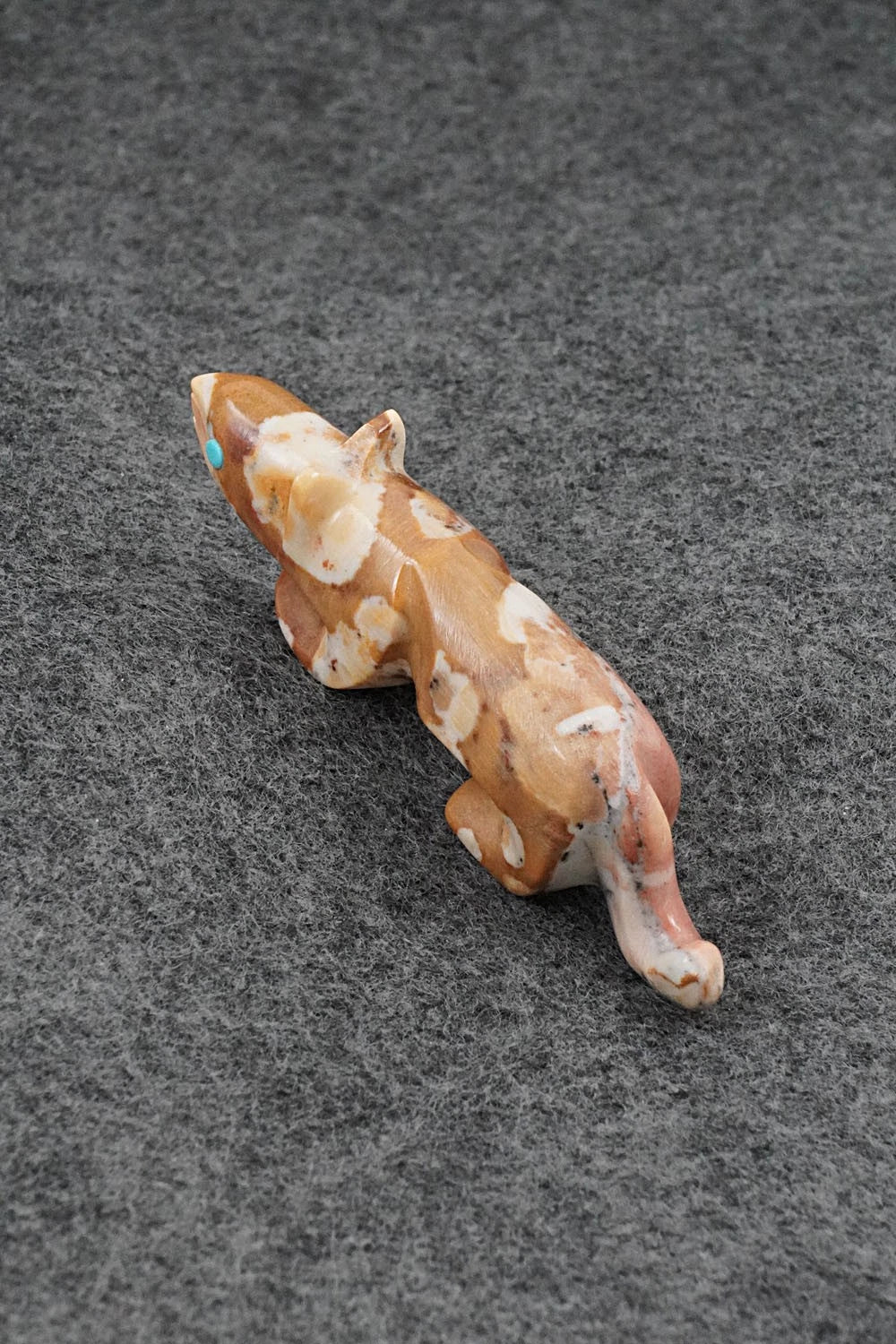 Mountain Lion Zuni Fetish Carving - Ronnie Lunasee