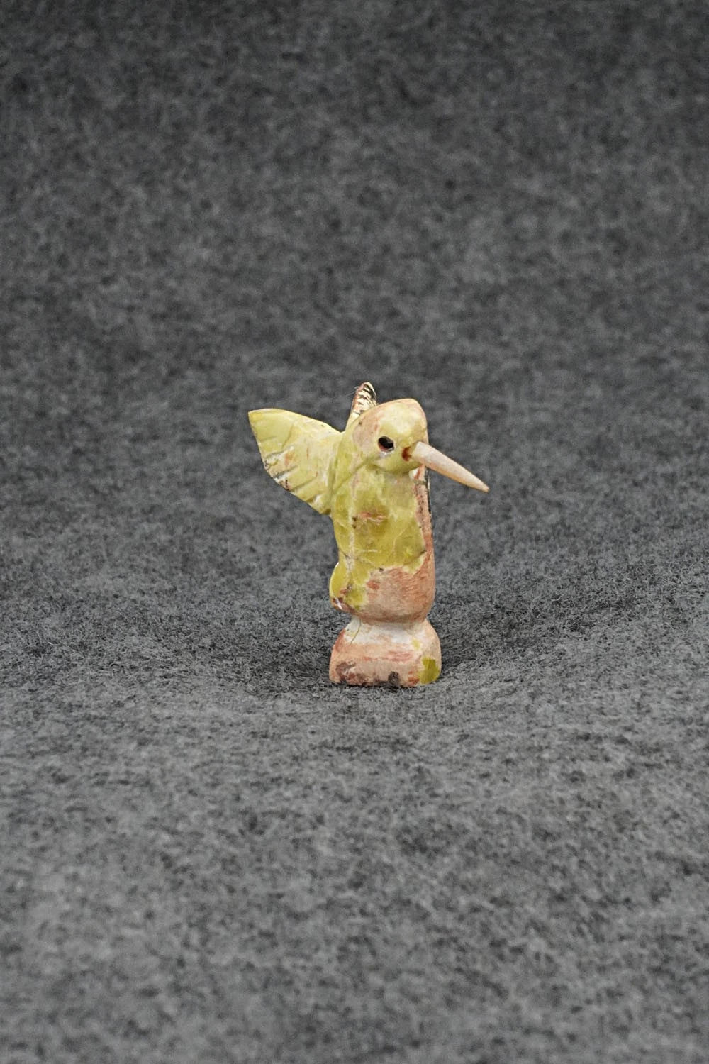 Humming Bird Zuni Fetish Carving - Justin Red Elk