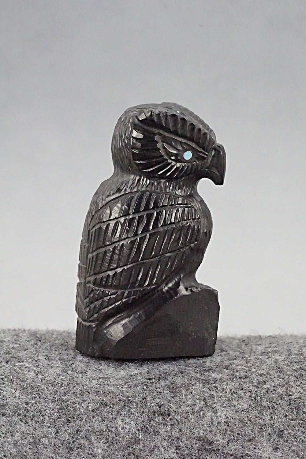 Owl Zuni Fetish Carving - Chris Peina