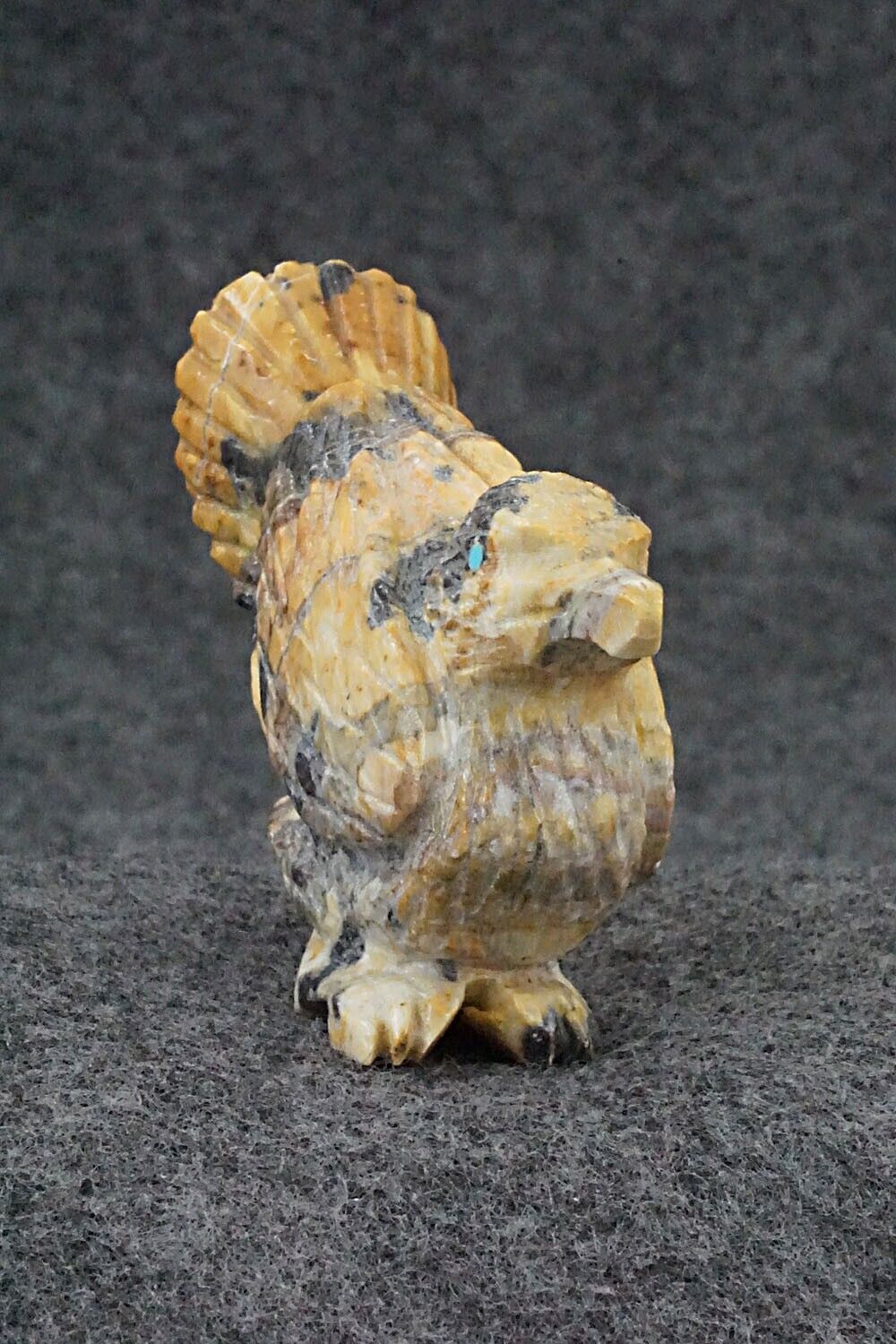 Eagle Zuni Fetish Carving - Tony Mackel