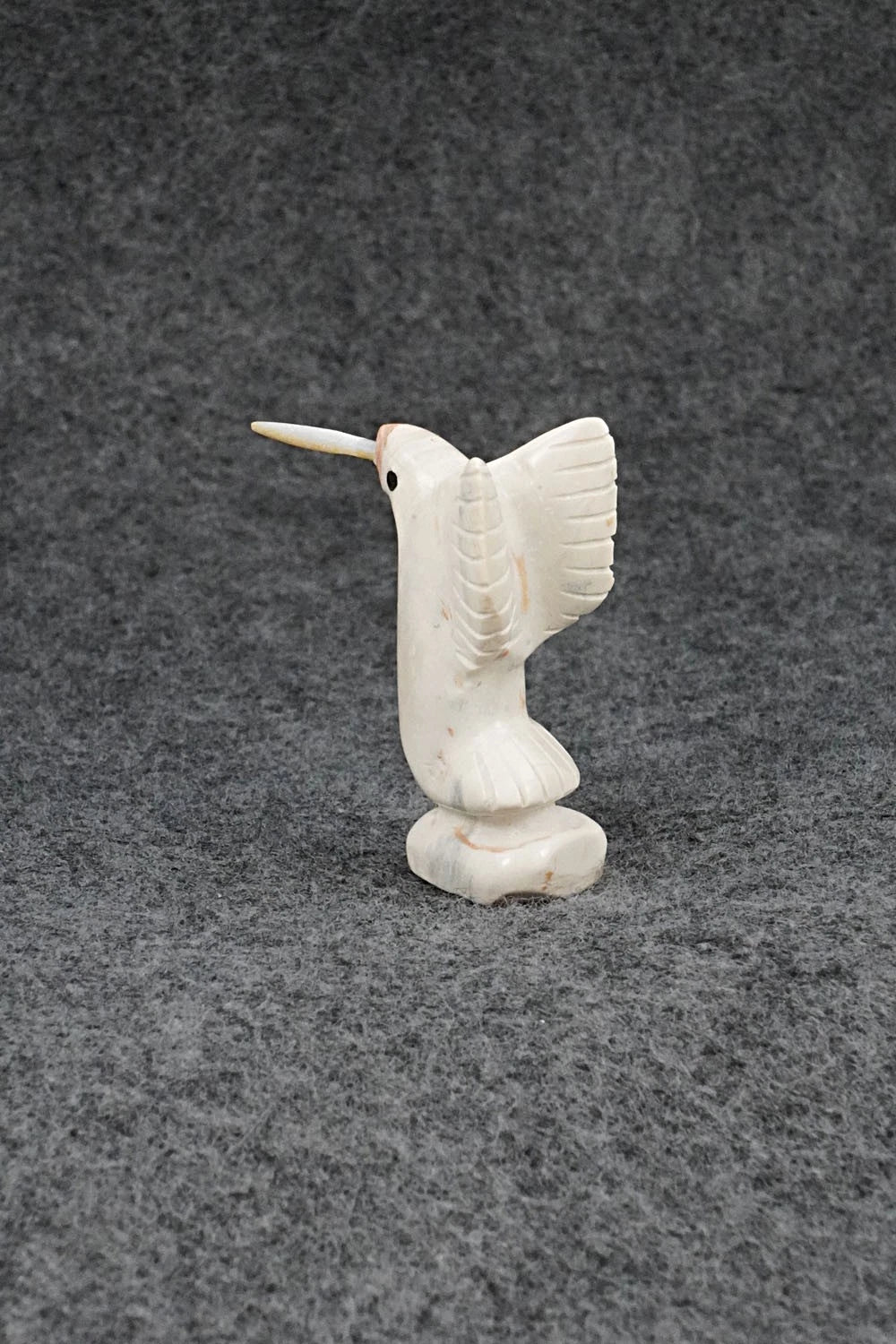Hummingbird Zuni Fetish Carving - Justin Red Elk