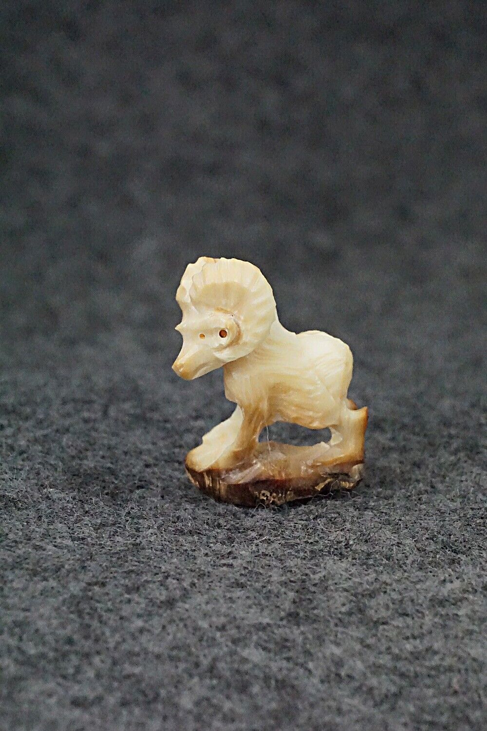 Mini Ram Zuni Fetish Carving - Lewis Malie Jr.