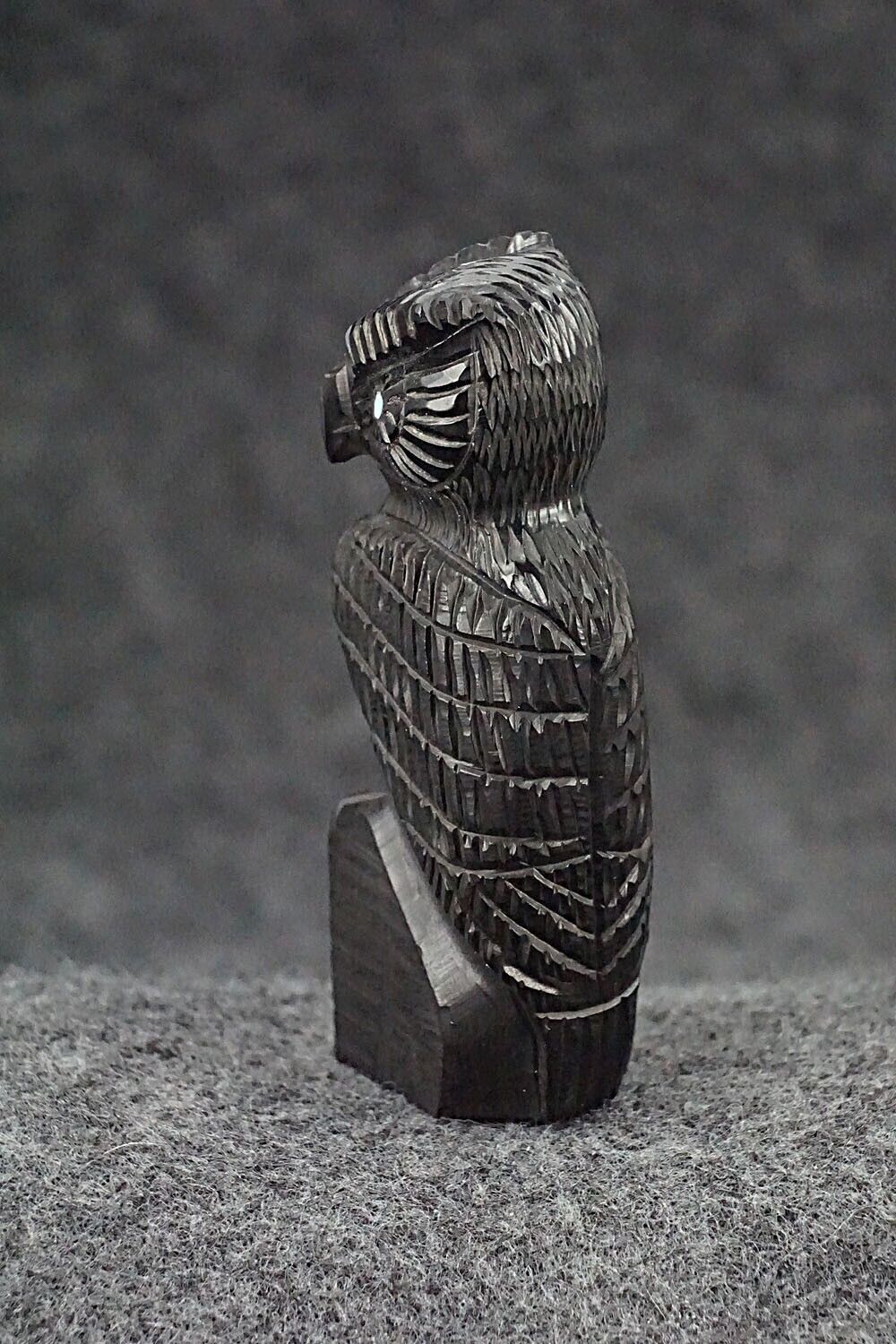 Owl Zuni Fetish Carving - Chris Peina