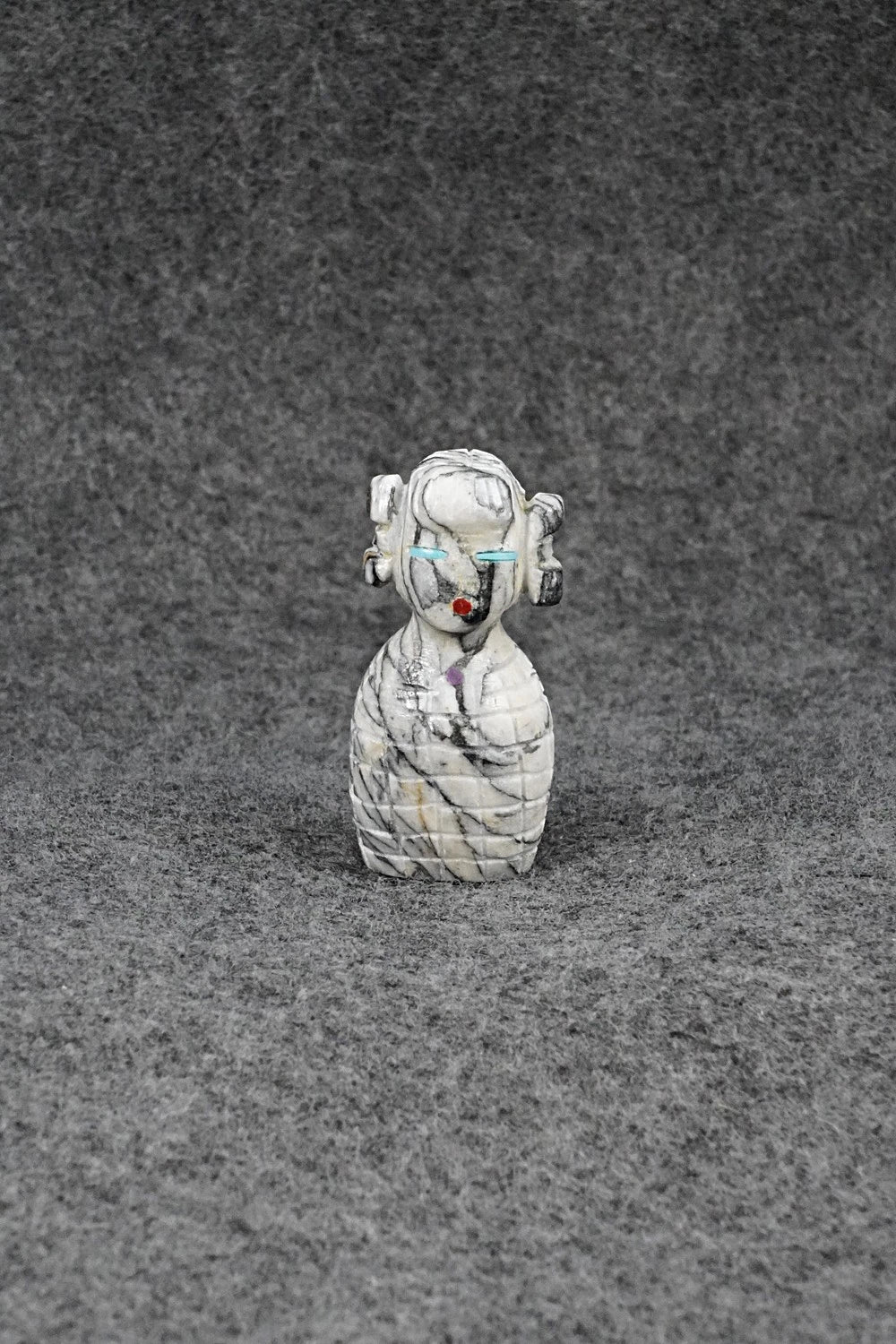 Corn Maiden Zuni Fetish Carving - Andress Jernention