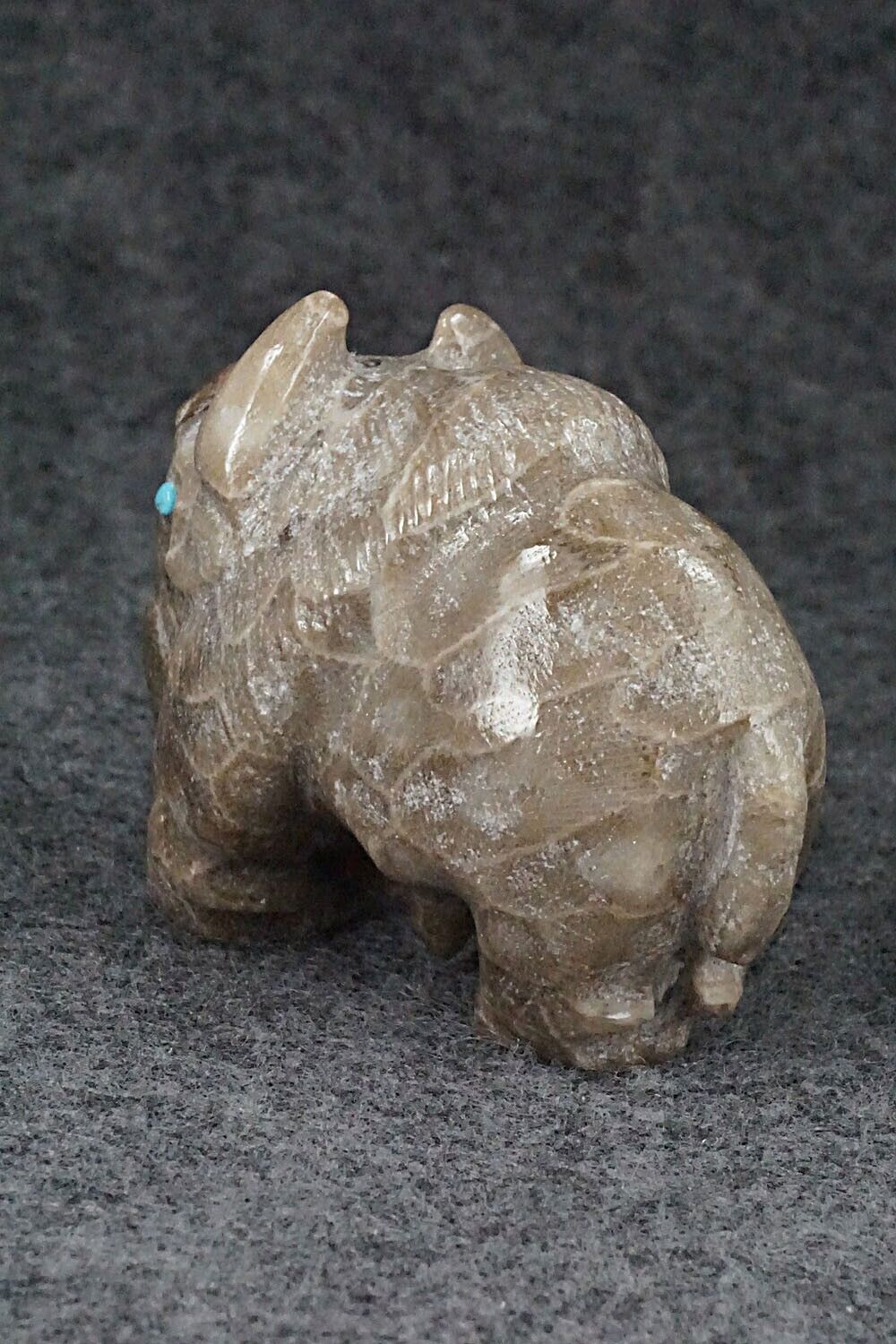 Buffalo Zuni Fetish Carving - Derrick Kaamasee
