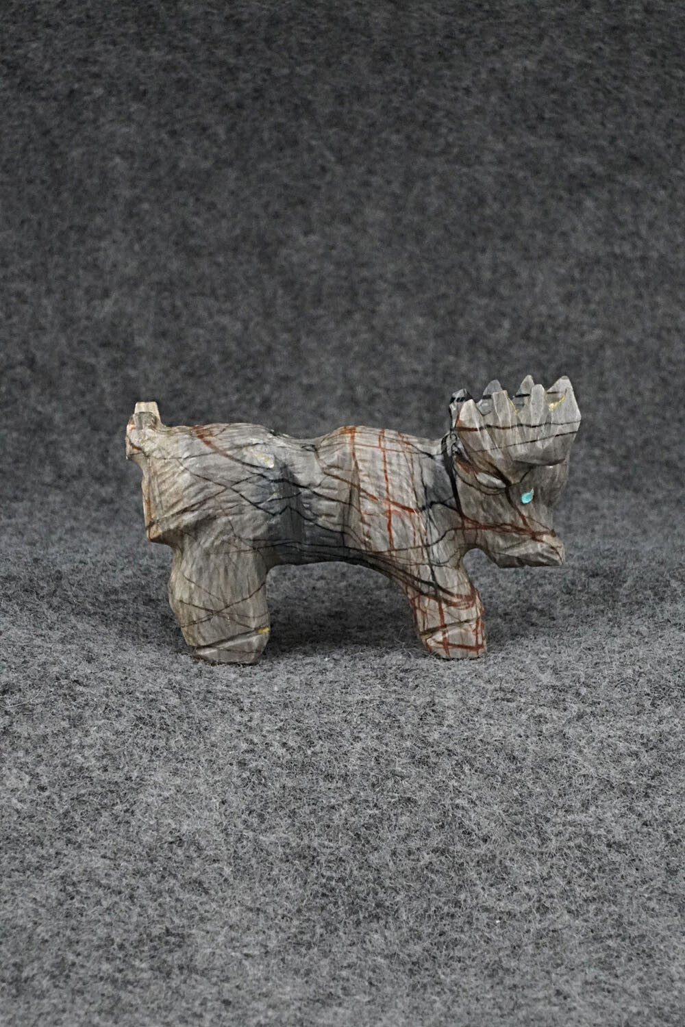 Deer Zuni Fetish Carving - Douglas Martza
