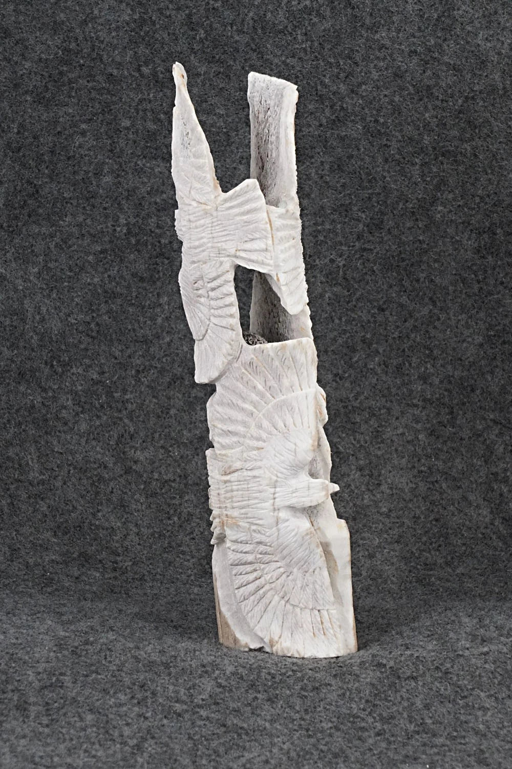 Eagles Zuni Fetish Carving - Lewis Malie
