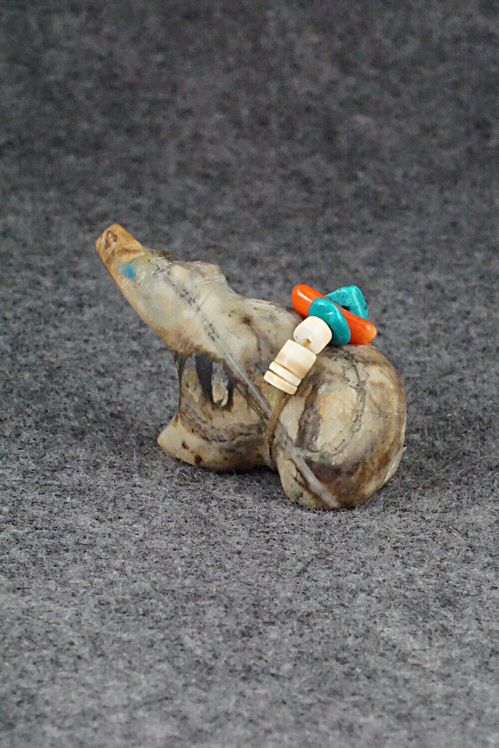 Bear Zuni Fetish Carving - Donovan Laiwakete