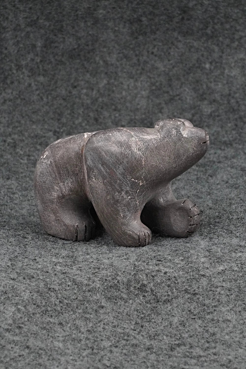 Bear Zuni Fetish Carving - Rick Kallestewa