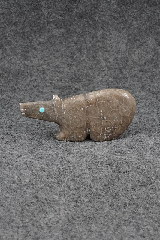 Bear Zuni Fetish Carving - Ronnie Lunasee