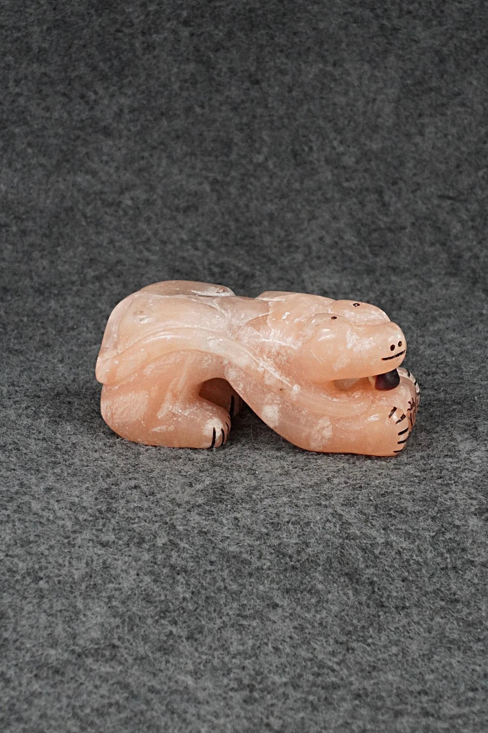 Mountain Lion Zuni Fetish Carving - Rick Kallestewa