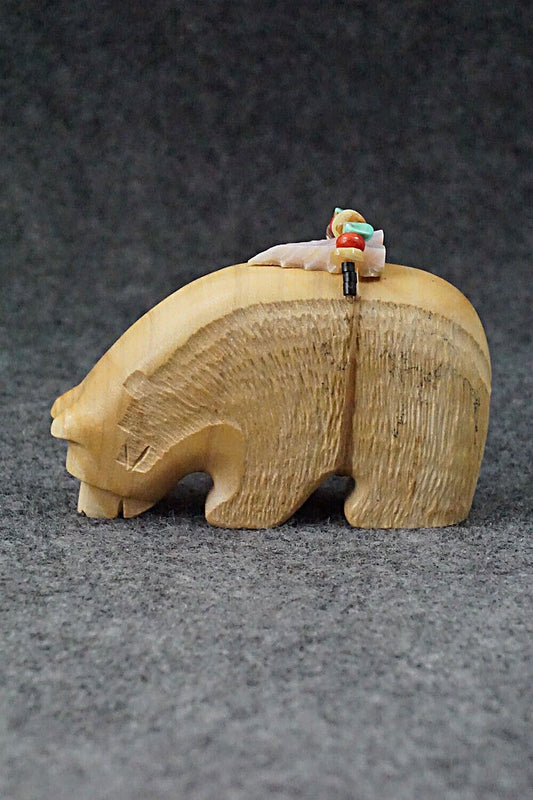 Bear Zuni Fetish Carving - Douglas Martza