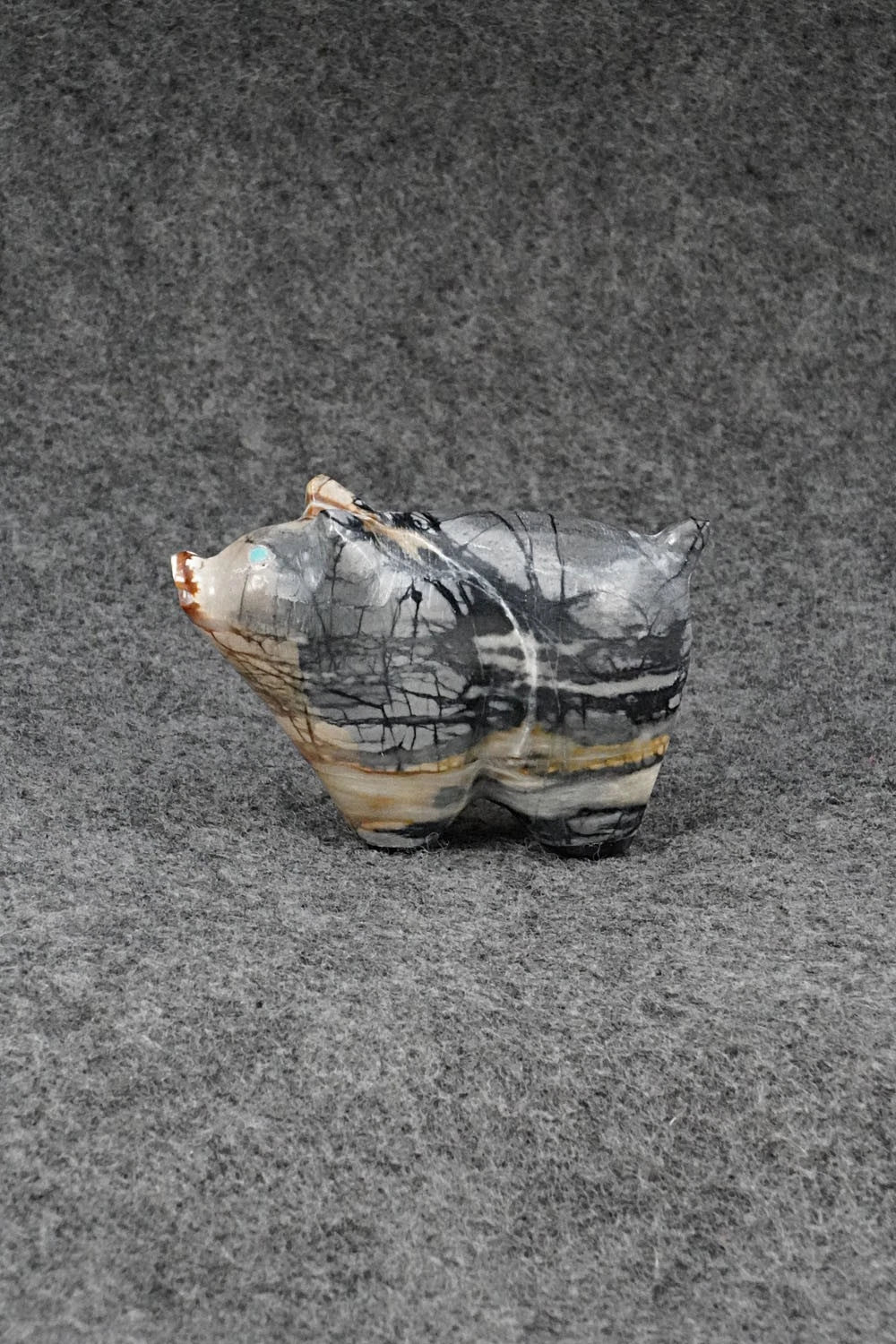 Pig Zuni Fetish Carving - Delvin Leekya