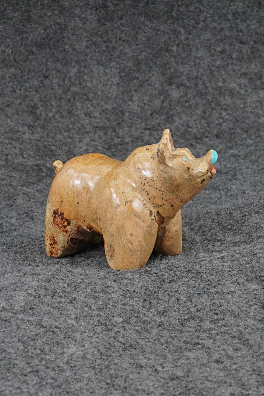 Pig Zuni Fetish Carving - Freddie Leekya