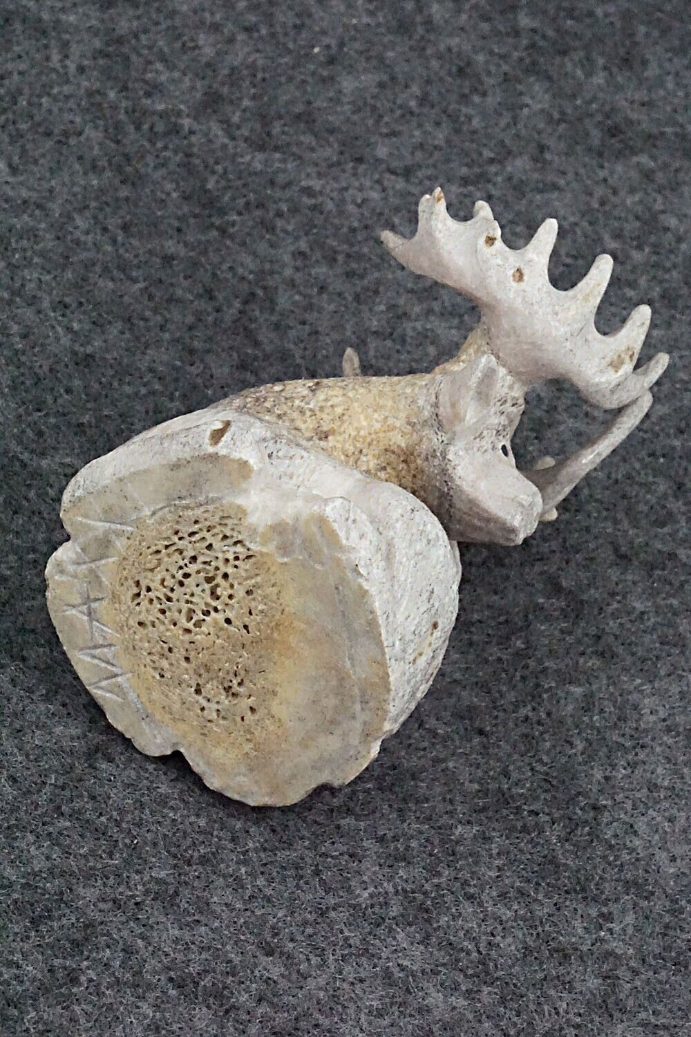 Deer Zuni Fetish Carving - Maxx Laate